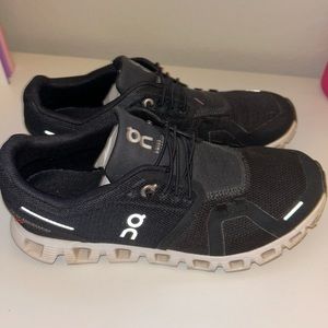 On Running Cloud 5 Size 7.5